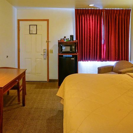 Lamplighter Inn & Suites San Luis Obispo Bilik gambar