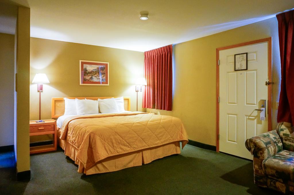 Lamplighter Inn & Suites San Luis Obispo Bilik gambar